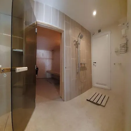 9 Hamman Sauna Piscine Chauffée Poss *
